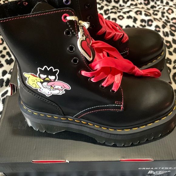 Dr. Martens Shoes - Dr. Martens x Hello Kitty Jadon UK5 NIB